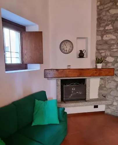 La Casetta Di Sornico ליירנה