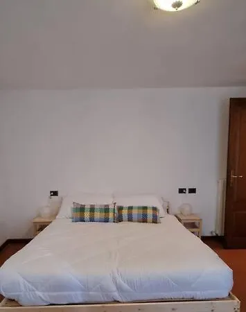 La Casetta Di Sornico Vakantiehuis Lierna